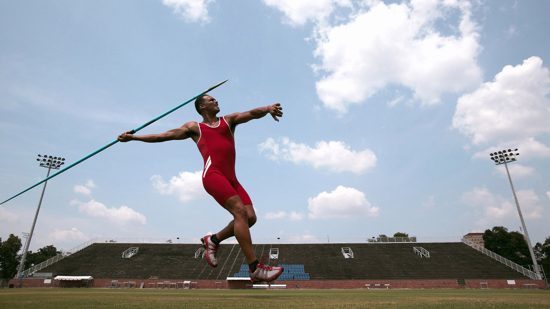 世界杯后：男足带动女足关注度 女足国家队友谊赛上座率翻倍